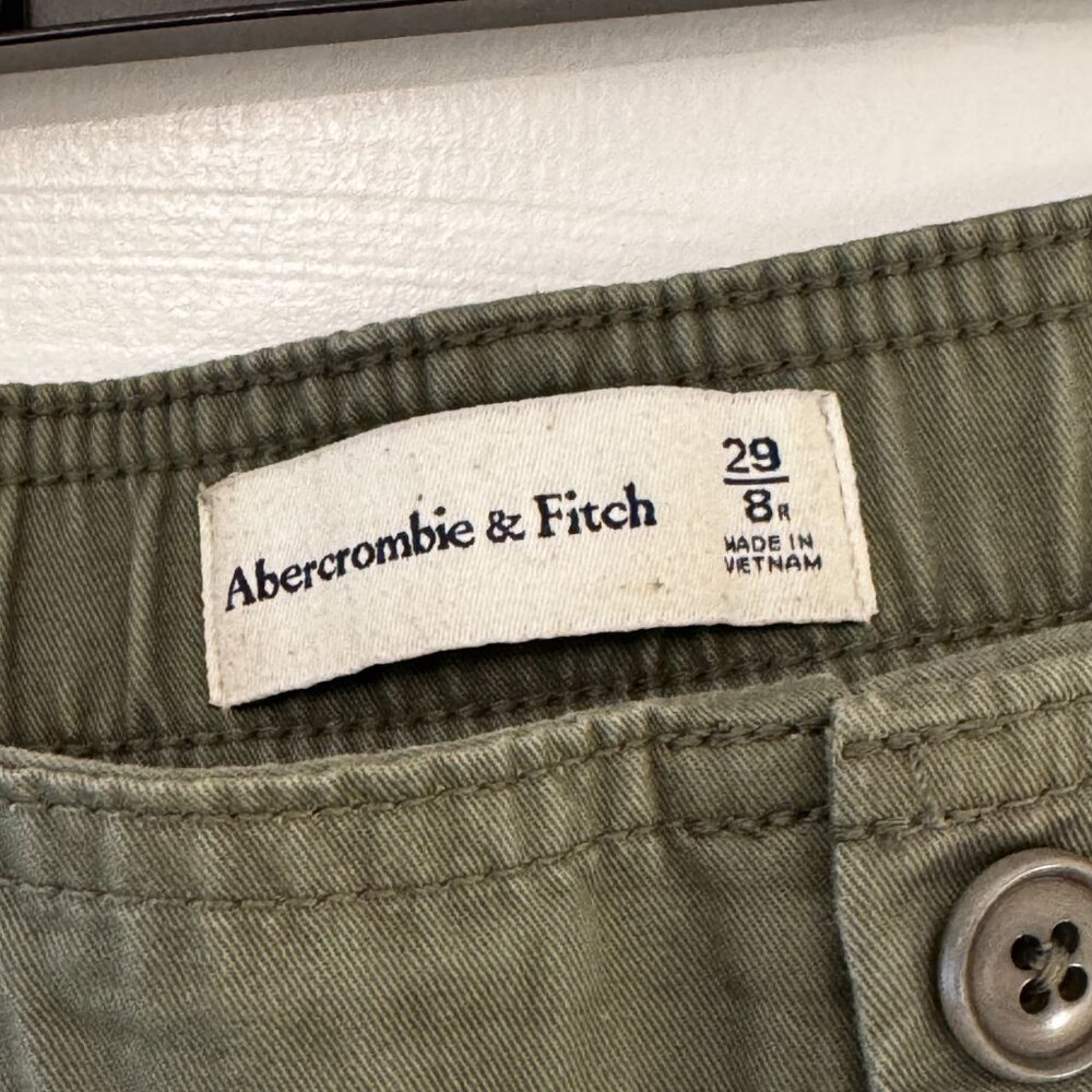 Abercrombie green cargo pants. Size 29/8 - Picture 7 of 7